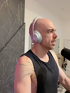 Snapshot of logan2kelly chatting on 27, 7, 2026 logan2kelly online show from 27, 7, 2026