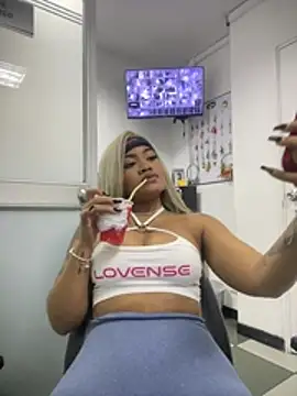 riri brunnete online show from 2, 4, 2026