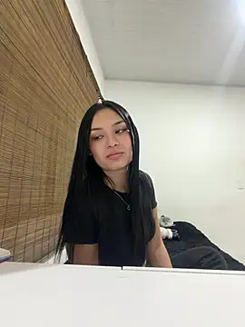 Snapshot of Isa-Gomezz chatting on 24, 7, 2026 Isa-Gomezz online show from 24, 7, 2026