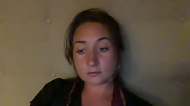 katiecakesss online show from 29, 7, 2026