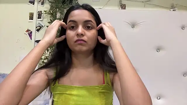 Snapshot of DainaFucci chatting on 23, 7, 2026 DainaFucci online show from 23, 7, 2026