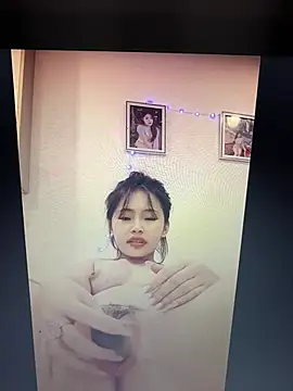 huyhusex online show from 24, 7, 2026