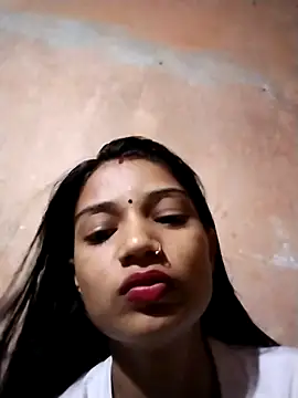 Snapshot of cute_bhabhi14 chatting on 25, 7, 2026 cute bhabhi14 online show from 25, 7, 2026