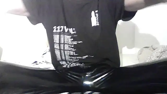 Snapshot of PumpStone chatting on 30, 7, 2026 PumpStone online show from 30, 7, 2026
