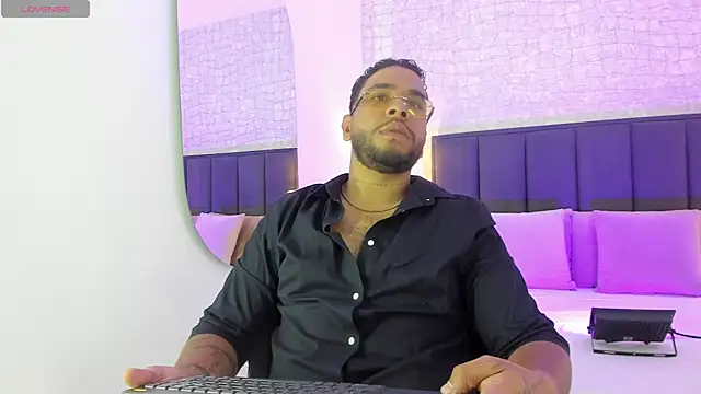 Jacksson Miller  online show from 3, 8, 2026