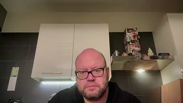 theitalianbear online show from 9, 3, 2026