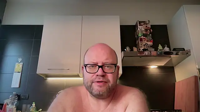 theitalianbear online show from 2, 6, 2026