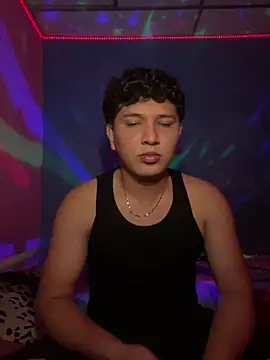 Snapshot of Eduardosexy_ chatting on 8, 8, 2026 Eduardosexy online show from 8, 8, 2026