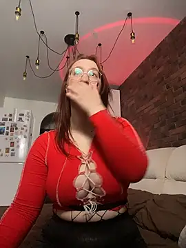 FlareFoxy online show from 28, 7, 2026