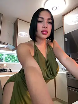 Snapshot of HannaBeckett chatting on 8, 3, 2025 HannaBeckett online show from 8, 3, 2025