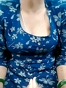 Snapshot of Lovely-Deepa chatting on 5, 8, 2026 Lovely-Deepa online show from 5, 8, 2026