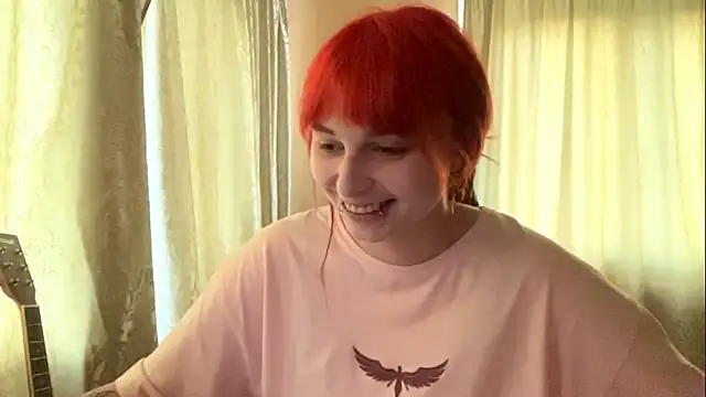 Snapshot of LyndseyCronshaw chatting on 4, 8, 2026 LyndseyCronshaw online show from 4, 8, 2026