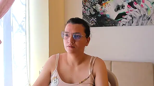 Snapshot of MARILYN_GARCIA chatting on 5, 7, 2026 MARILYN GARCIA online show from 5, 7, 2026