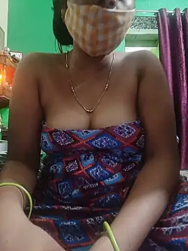 Snapshot of Uffff_hotness chatting on 7, 8, 2026 Uffff hotness online show from 7, 8, 2026