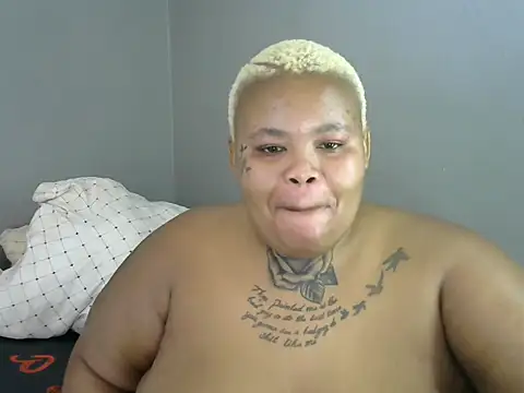 Snapshot of Taraj_thee_thick chatting on 8, 8, 2026 Taraj thee thick online show from 8, 8, 2026
