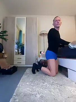 Snapshot of slaveboy2016@xh chatting on 17, 1, 2025 slaveboy2016xh online show from 17, 1, 2025