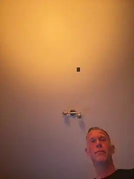 Snapshot of slaveboy2016@xh chatting on 26, 2, 2025 slaveboy2016xh online show from 26, 2, 2025