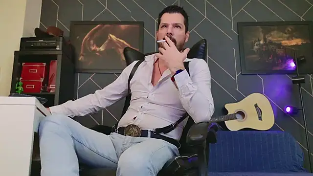 Snapshot of ChrisKox chatting on 13, 1, 2025 ChrisKox online show from 13, 1, 2025