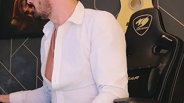 Snapshot of ChrisKox chatting on 2, 2, 2025 ChrisKox online show from 2, 2, 2025