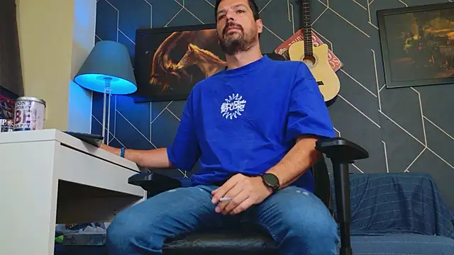 Snapshot of ChrisKox chatting on 30, 9, 2025 ChrisKox online show from 30, 9, 2025