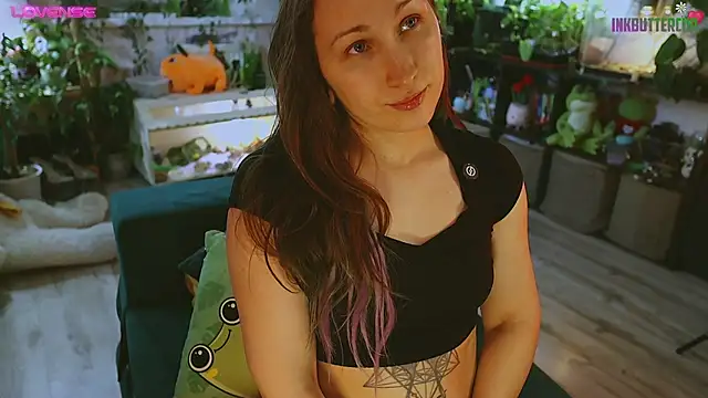 Dead Butterfly online show from 31, 3, 2026