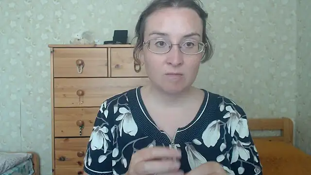 Snapshot of Smart_Rose chatting on 10, 5, 2026 Smart Rose online show from 10, 5, 2026