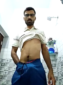 Snapshot of krishna8035 chatting on 10, 9, 2025 krishna8035 online show from 10, 9, 2025