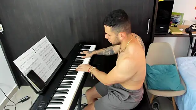 logan smith online show from 18, 12, 2025