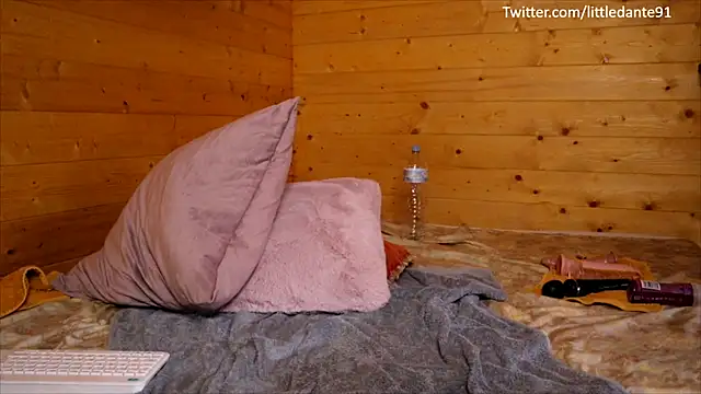 LittleMe97 online show from 19, 1, 2025