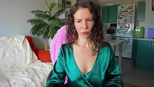 ChristinaGlory online show from 18, 3, 2026