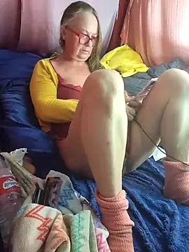 Snapshot of MucMilf59 chatting on 3, 3, 2025 MucMilf59 online show from 3, 3, 2025