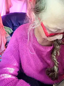 Snapshot of MucMilf59 chatting on 21, 3, 2025 MucMilf59 online show from 21, 3, 2025
