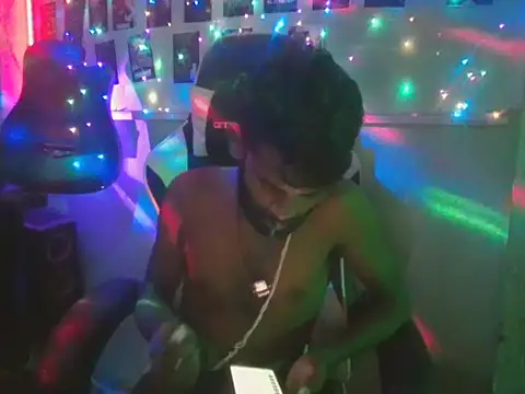 FriskyGender online show from 31, 10, 2025