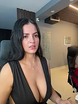 Snapshot of Carolina_Novoa chatting on 25, 7, 2026 Carolina Novoa online show from 25, 7, 2026