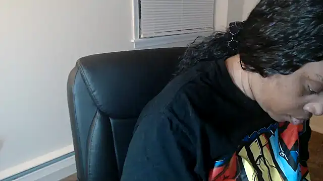 Sexymona1218 online show from 18, 12, 2025