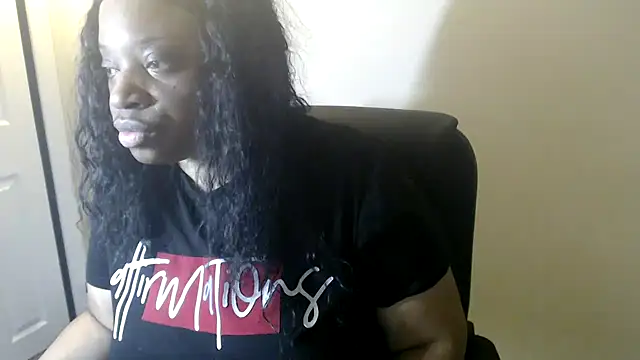 Sexymona1218 online show from 13, 2, 2026