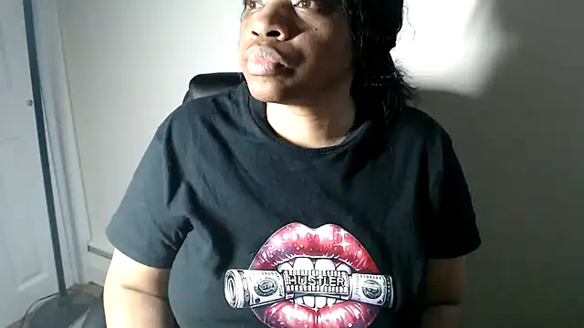 Sexymona1218 online show from 28, 2, 2026