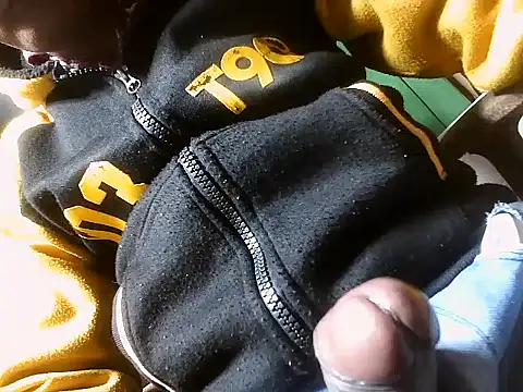 desiboy1101 online show from 2, 1, 2025