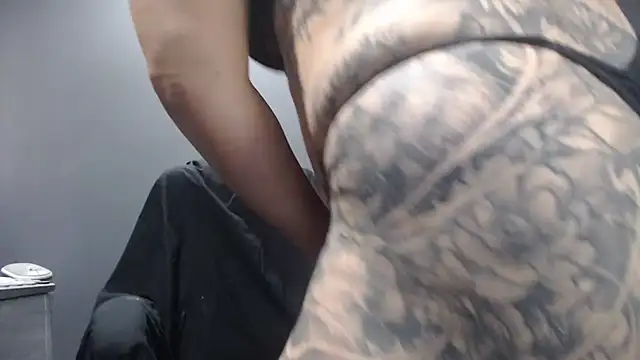 poisonivyx online show from 10, 10, 2025