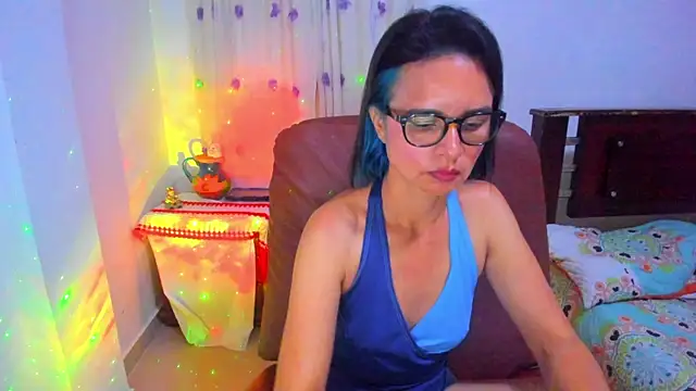 BrianaGarner online show from 9, 11, 2025