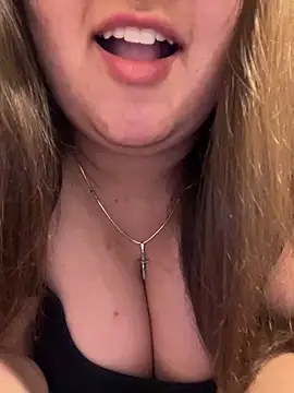 Snapshot of Jane_BBW chatting on 25, 1, 2025 Jane BBW online show from 25, 1, 2025