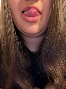 Snapshot of Jane_BBW chatting on 4, 3, 2025 Jane BBW online show from 4, 3, 2025