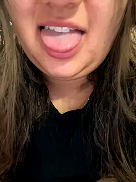 Snapshot of Jane_BBW chatting on 8, 11, 2025 Jane BBW online show from 8, 11, 2025