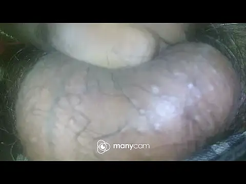 Snapshot of jikh13 chatting on 31, 10, 2025 jikh13 online show from 31, 10, 2025