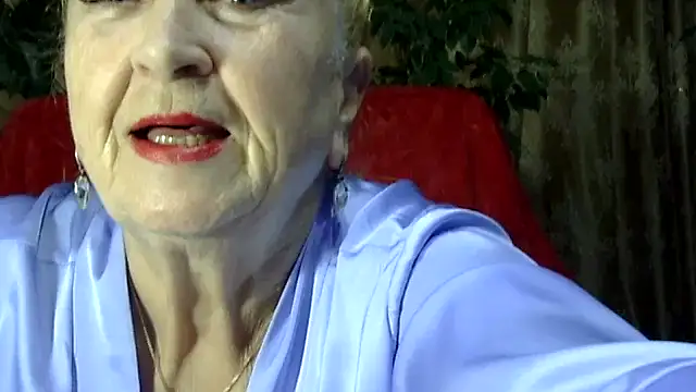 Emma52610 online show from 4, 11, 2025