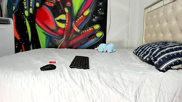 Snapshot of luna_sexxy chatting on 7, 6, 2026 luna sexxy online show from 7, 6, 2026