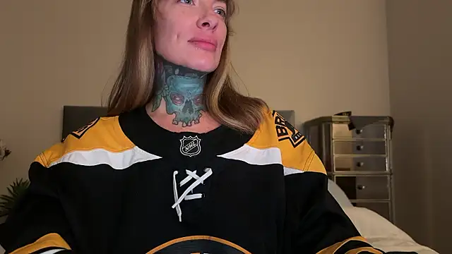 Snapshot of airgeadx chatting on 27, 2, 2026 airgeadx online show from 27, 2, 2026