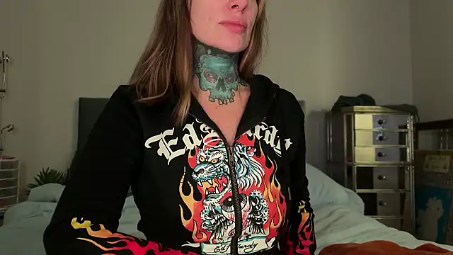 Snapshot of airgeadx chatting on 4, 3, 2026 airgeadx online show from 4, 3, 2026