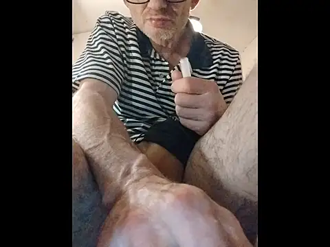 ROBERT0516 online show from 17, 12, 2025