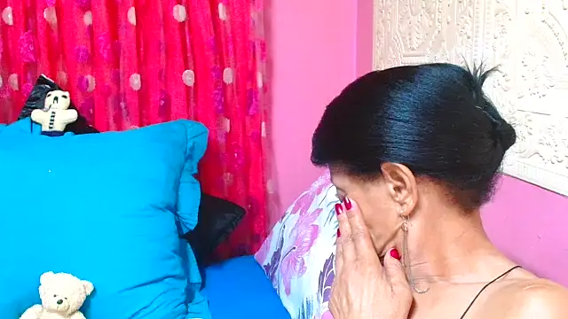 SLUTTYROXY online show from 9, 2, 2025